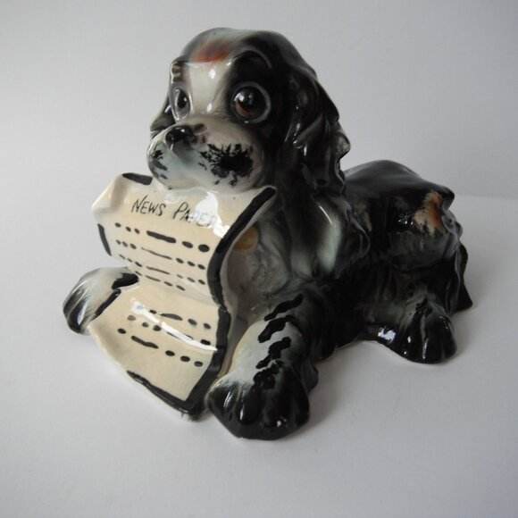 Vintage Pottery Ceramic Cocker Spaniel Dog w/Newspaper Figurine Statue Sculpture - Picture 2 of 8